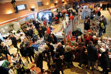 Un avant-goût de Noël avec le marché solidaire (en images)